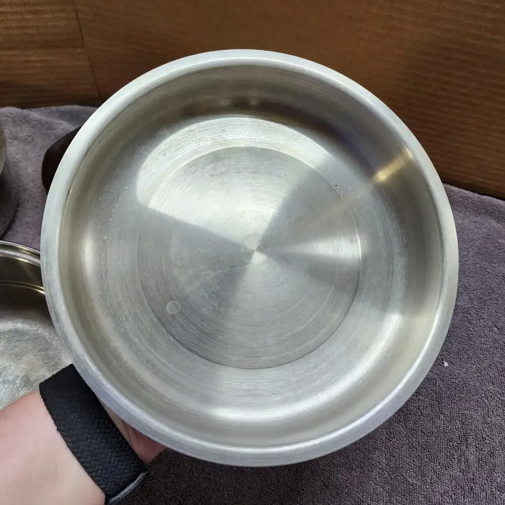 Various stainless steel pan, bowl and collapsible collinder Shlf